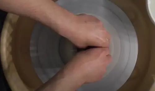 Cómo tornear un cilindro en el torno